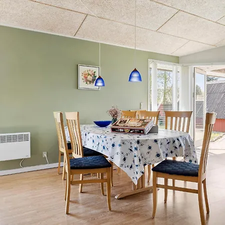 Ferienhaus Beautiful In With Wifi Middelfart